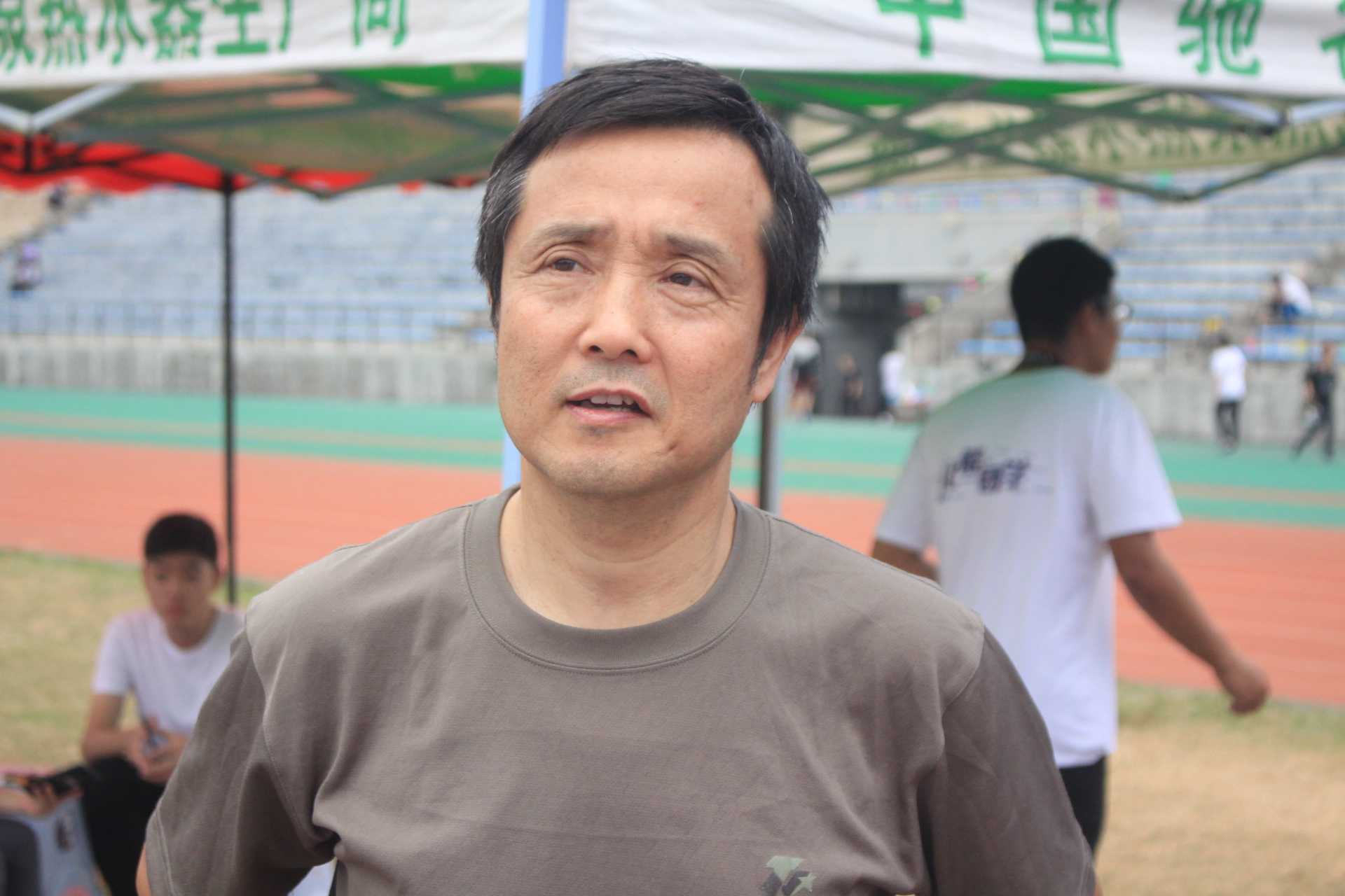 性爱视频
在校运会中勇夺佳绩4.JPG