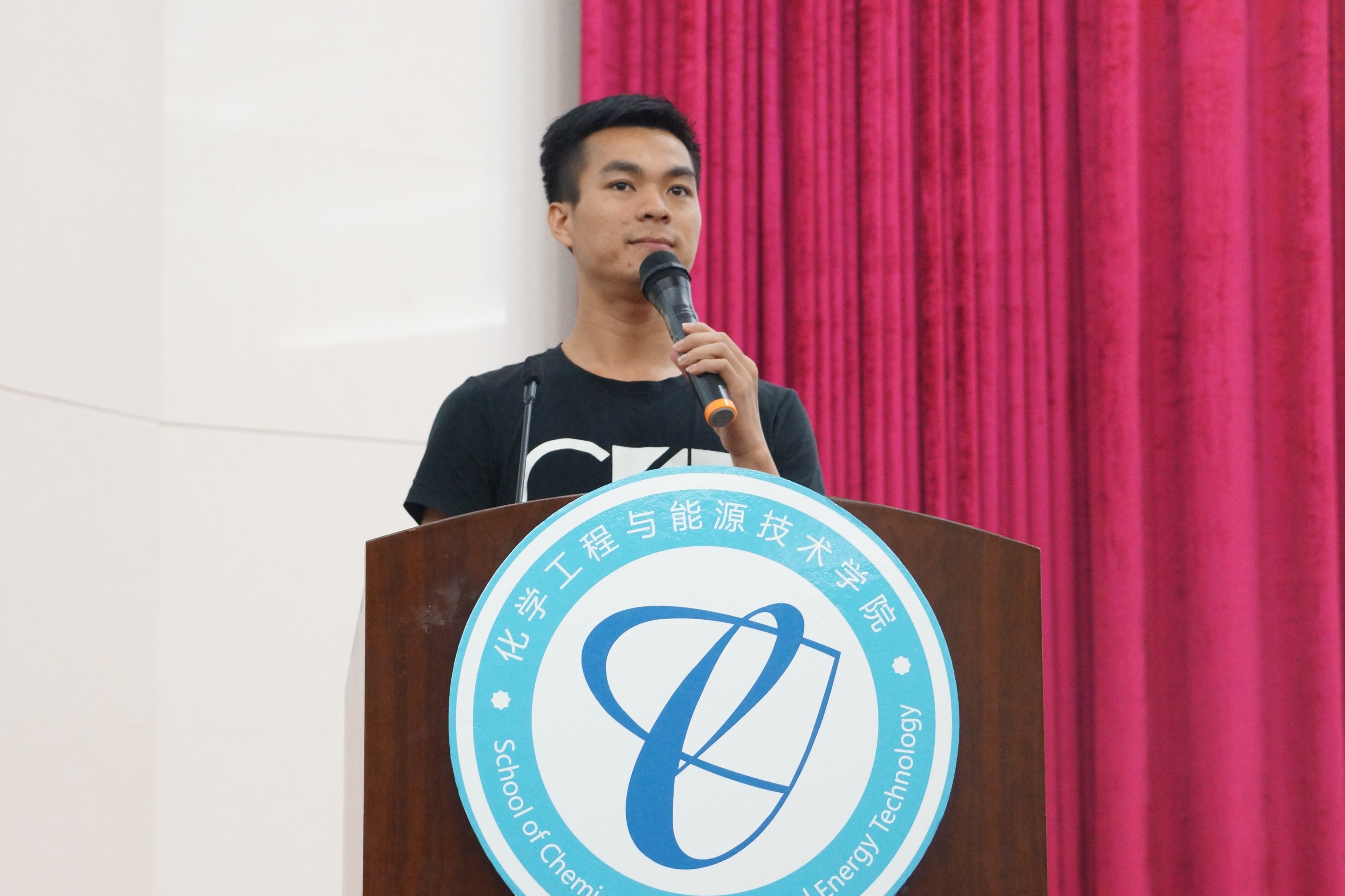 性爱视频
举办学长-学习经验-生活技巧-分享会1.jpg