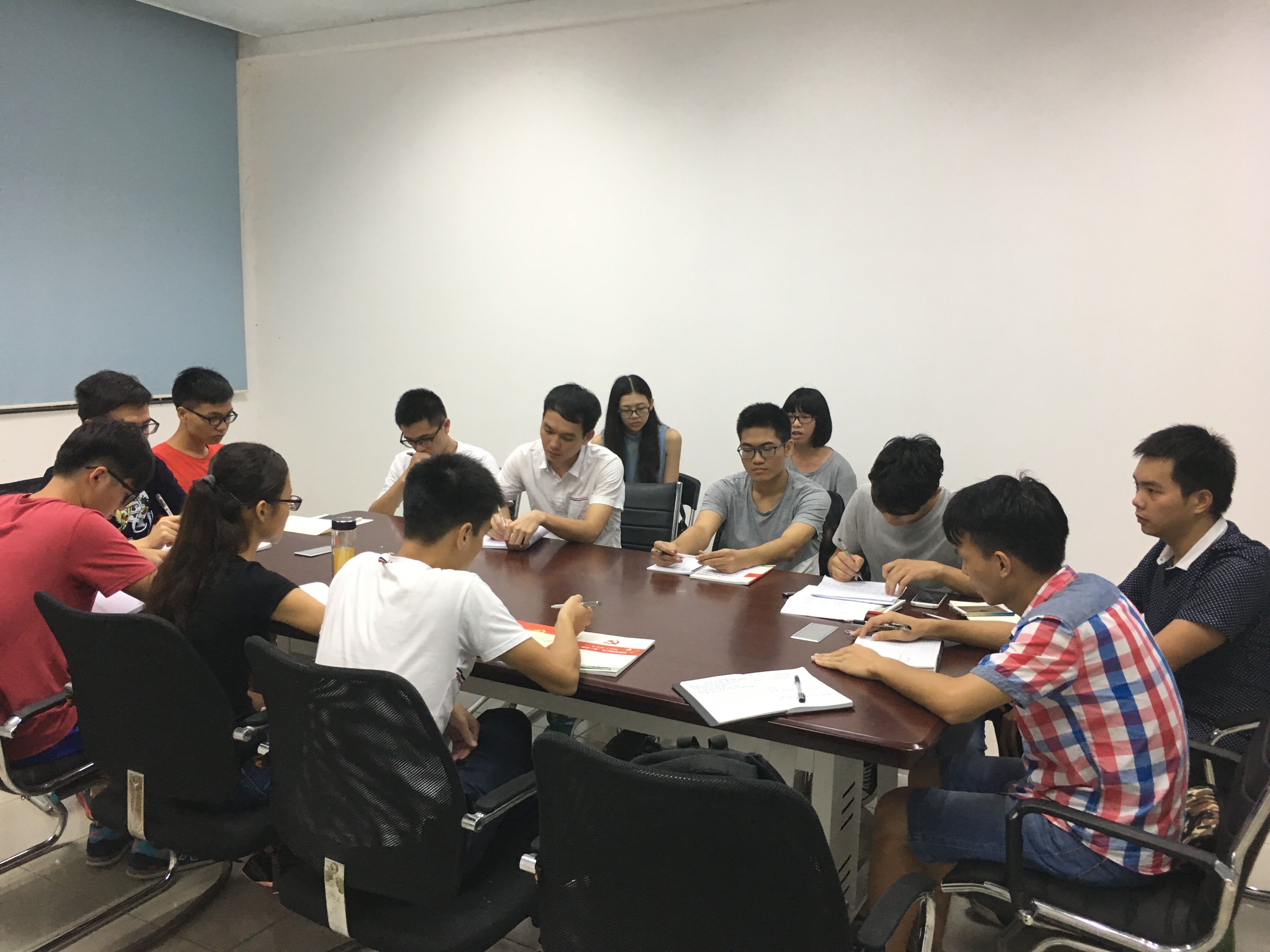 性爱视频
学生党支部开展.jpg