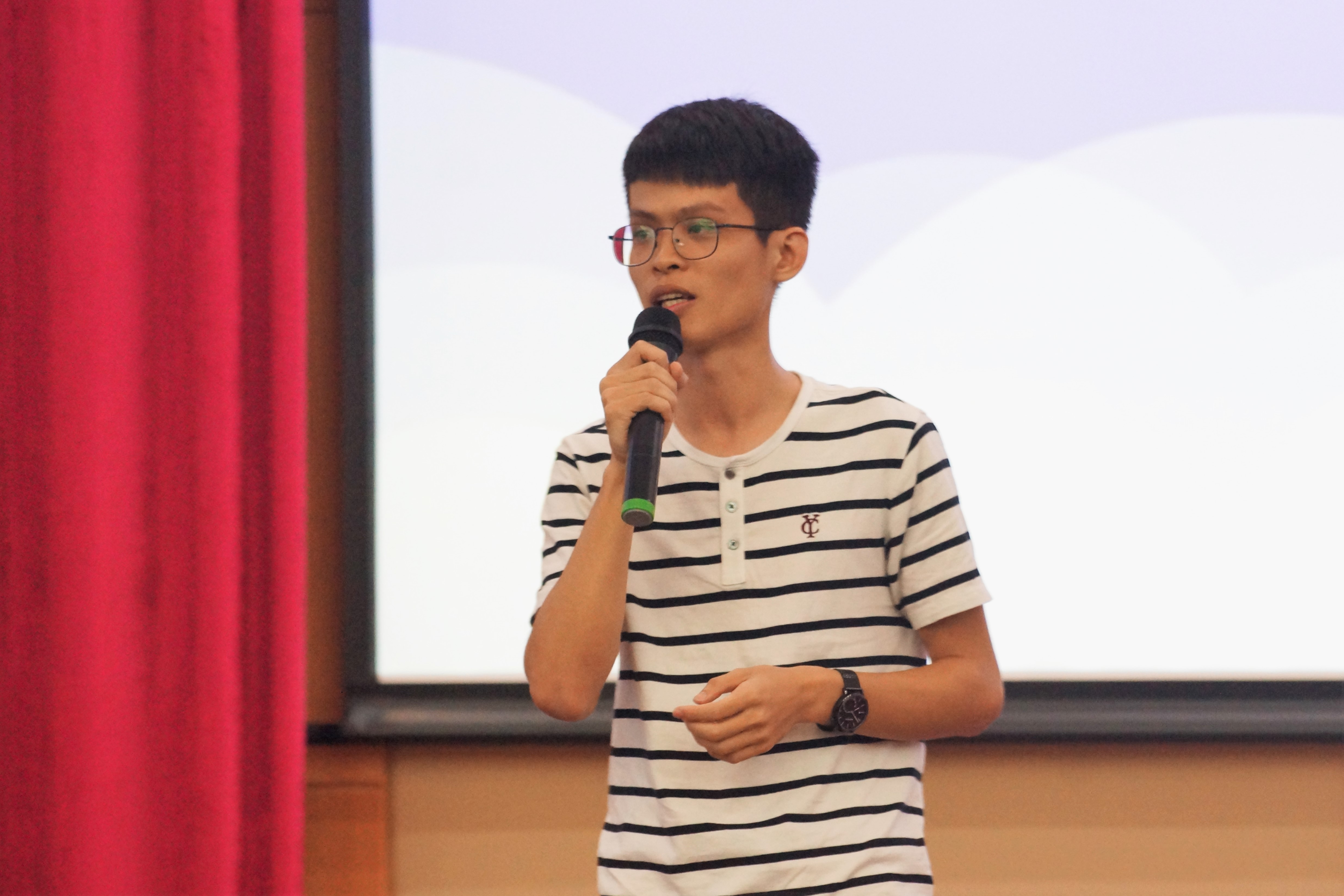 性爱视频
举办学长-学习经验-生活技巧-分享会3.jpg
